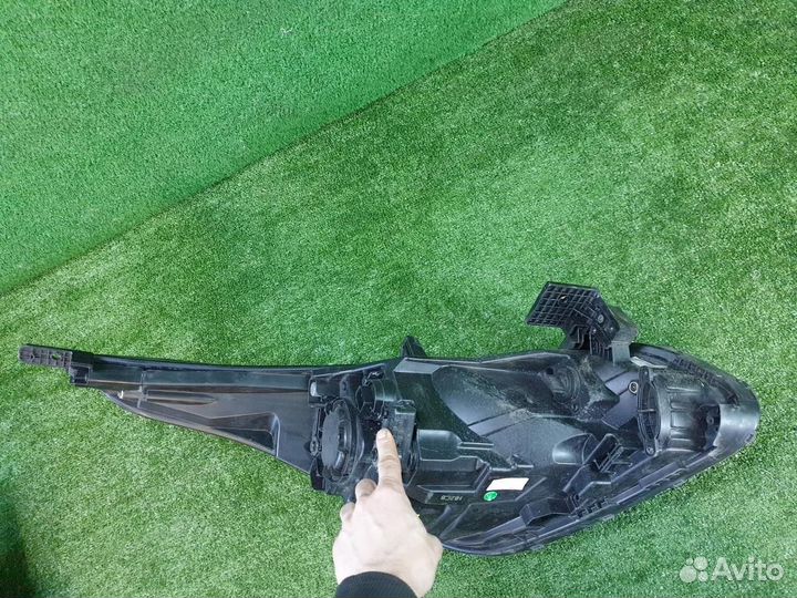 Фара левая Kia Rio