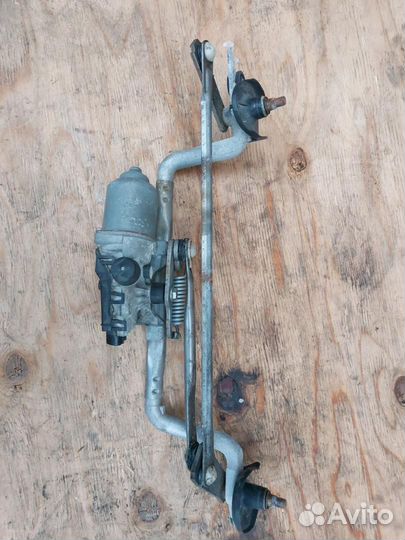 Трапеция стеклоочистителя Toyota Prius 3 ZVW30