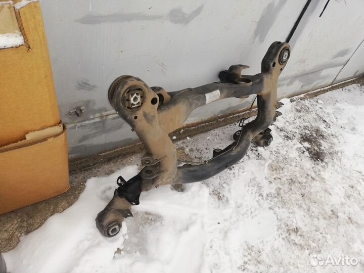 Подрамник подвески задний Bmw X1 E84