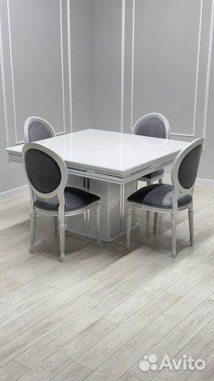 Стол и стулья от производителя. В наличии
