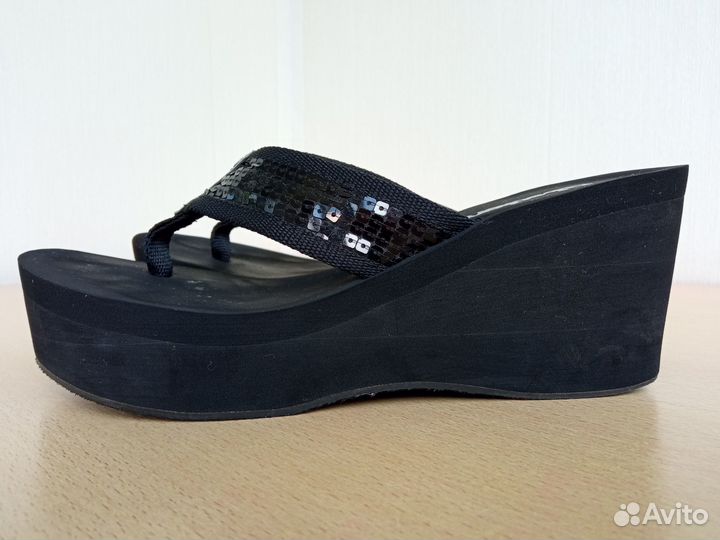 Сланцы женские на платформе 36 размер