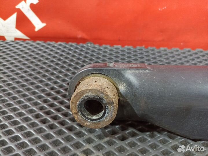 Цилиндр подъема кабины Volvo FH