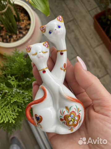 Фарфоровые статуэтки коты