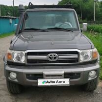 Toyota Land Cruiser 4.2 MT, 2011, 278 000 км, с пробегом, цена 3 588 000 руб.