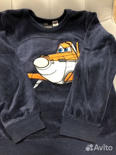 Кофта с самолетом