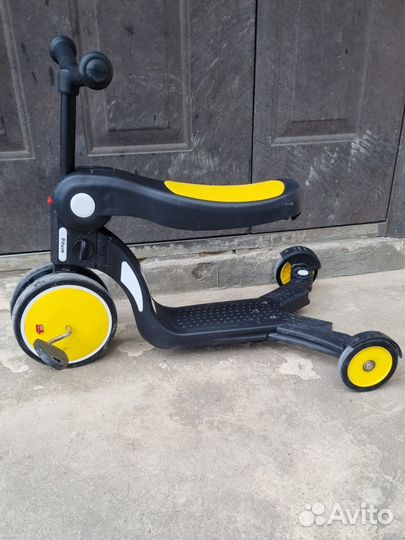 Самокат, беговел, велосипед 3 в 1