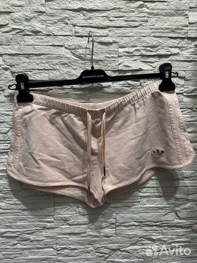 Шорты adidas женские 46