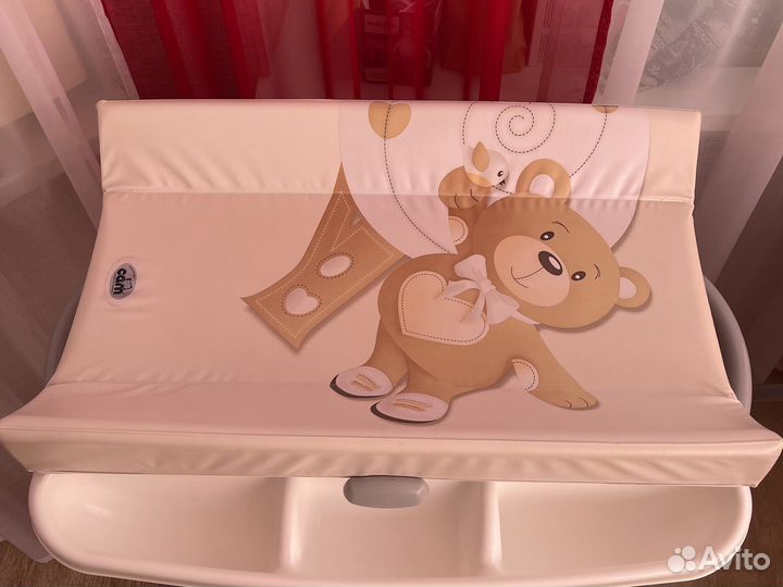 Стол пеленальный с ванночкой