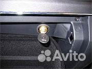 На Toyota Avensis 09- к-т блокираторов капот/МКПП