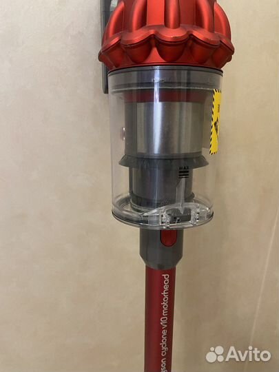 Пылесос Dyson v10
