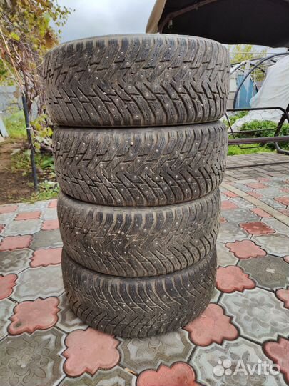 Nokian Tyres Hakkapeliitta 8 225/45 R18 95T