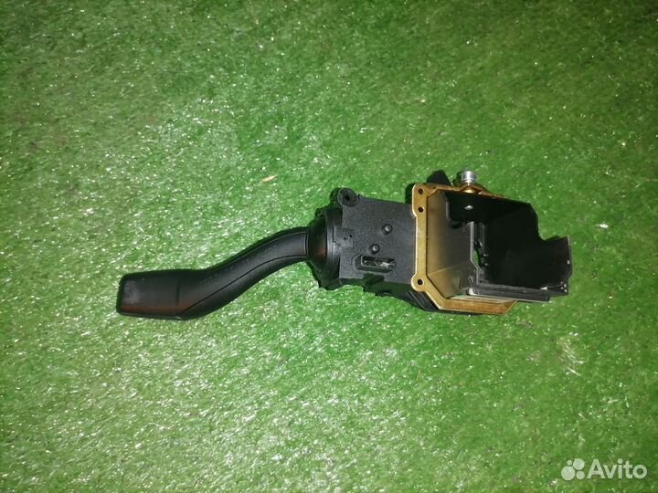 Переключатель подрулевой (света-поворотников) 4E09