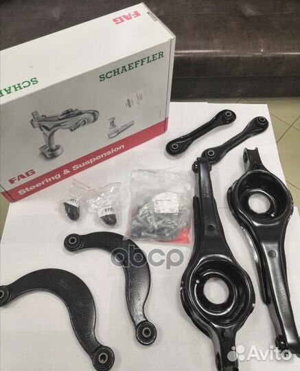 Комплект рычагов задн.подвески+опора+крепеж 823