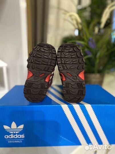 Ботинки детские “Adidas” 22 размер