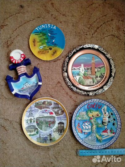Сувенирные тарелочки