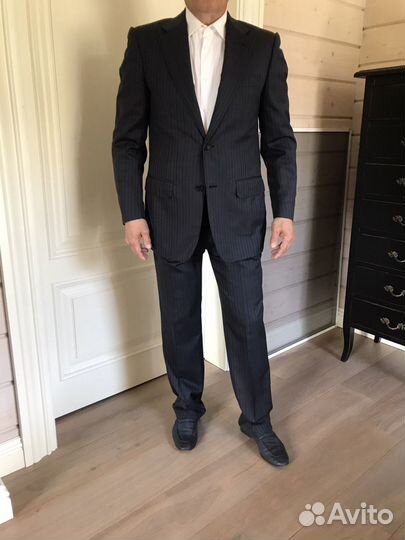 Corneliani мужской костюм