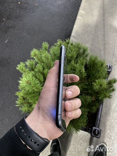 iPhone 11 Ru/a