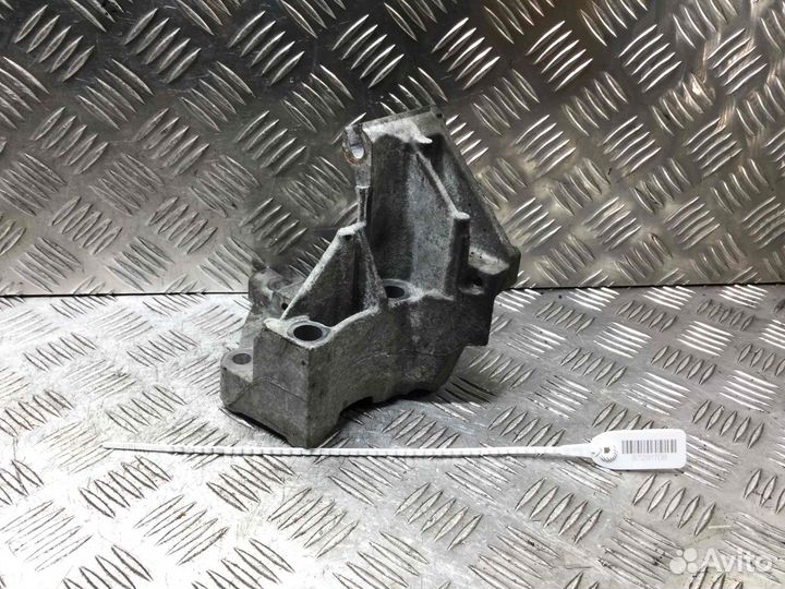Кронштейн генератора Ford Focus eydf eydf