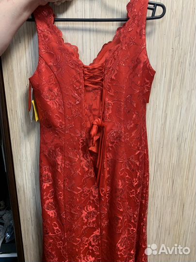 Вечернее платье в пол