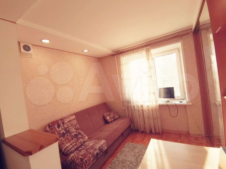 Комната 13 м² в 8-к., 6/9 эт.