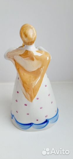 Статуэтка девушка С самоваром, завод Дулево, перио