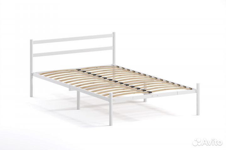 Кровать с матрасом