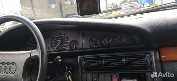 Приборная панель Audi 100 c4