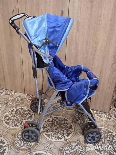 Прогулочная коляска