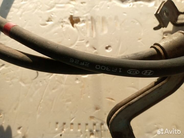 Трос стояночный левый, правый Hyundai Solaris 1