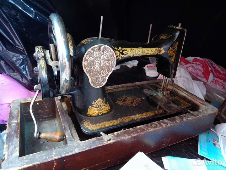 Швейная машина Singer