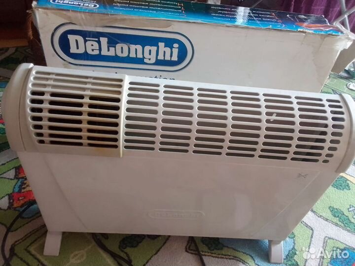 Обогреватель Delonghi