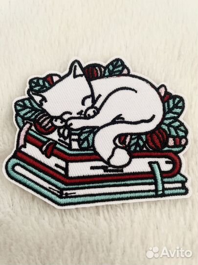 Термоклейкая нашивка