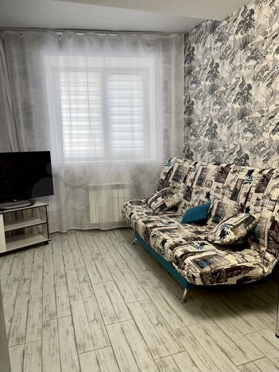 2-к. квартира, 45 м², 1/16 эт.