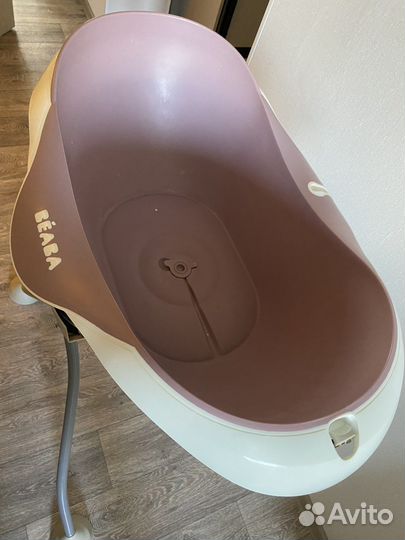 Ванночка для купания с подставкой