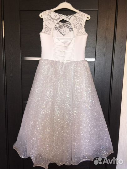 Платье на девочку для торжеств