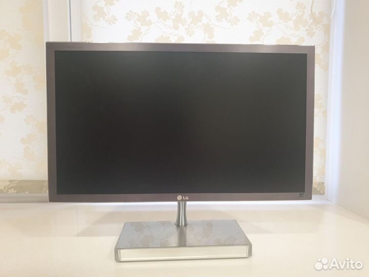 Монитор 22 дюйма LG