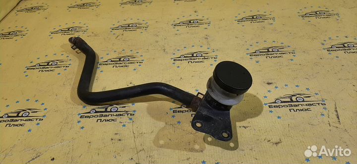 Бачок главного цилиндра сцепления Kia Ceed 1 ED