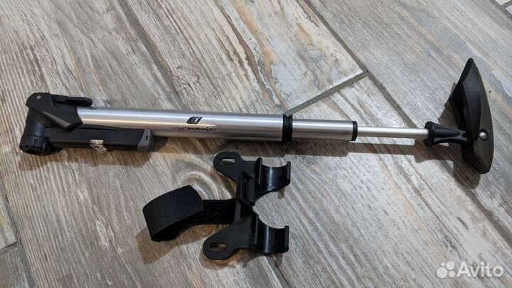 Велосипедный насос с манометром