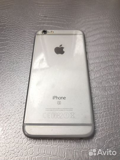 iPhone 6S, 64 ГБ