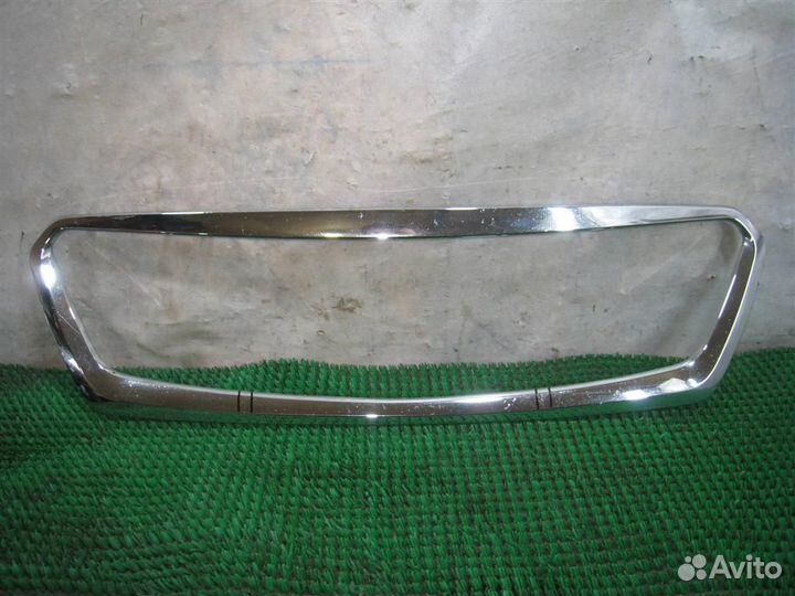 Молдинг решетки радиатора Subaru Legacy/ Outback