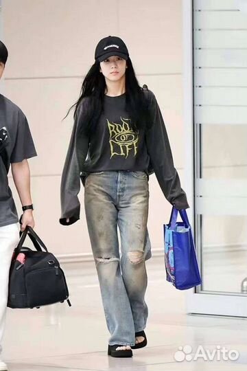 Джинсы женские Acne studios