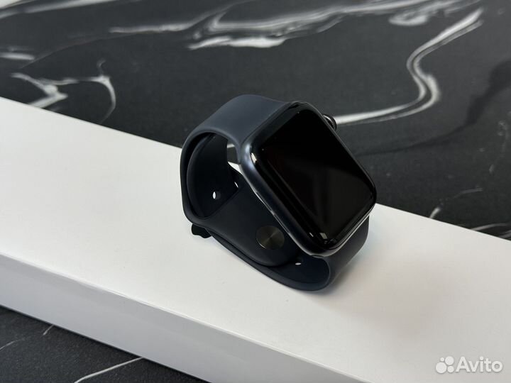 Apple Watch SE 2020 44Mm. Гарантия