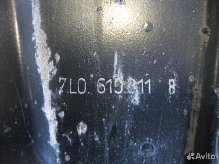 Пыльник тормозного диска передний Volkswagen