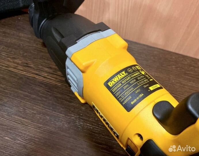 Перфоратор dewalt 900w