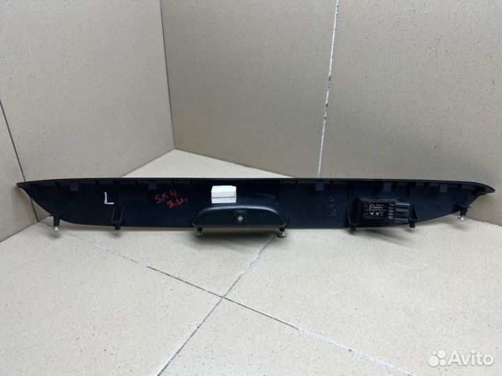 Кнопка стеклоподъемника задняя левая Suzuki Sx4