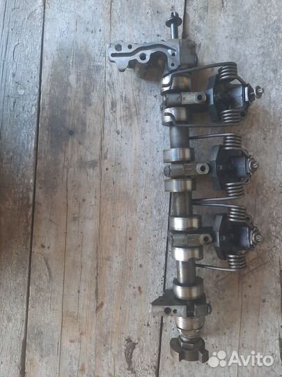 Впускной вал пижо 308 б/у