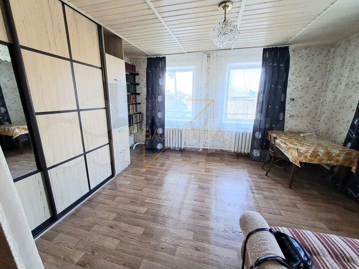 Дом 58 м² на участке 2 сот.