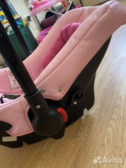 Автомобильное кресло от 0