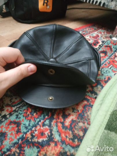 Мужская кожаная кепка