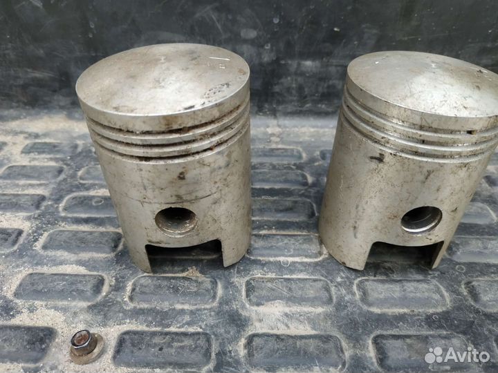 Поршень на чезет 175